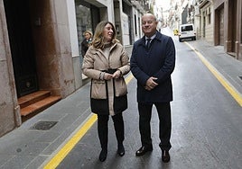 La calle Mesones enlaza la calle principal con el barrio de San Miguel