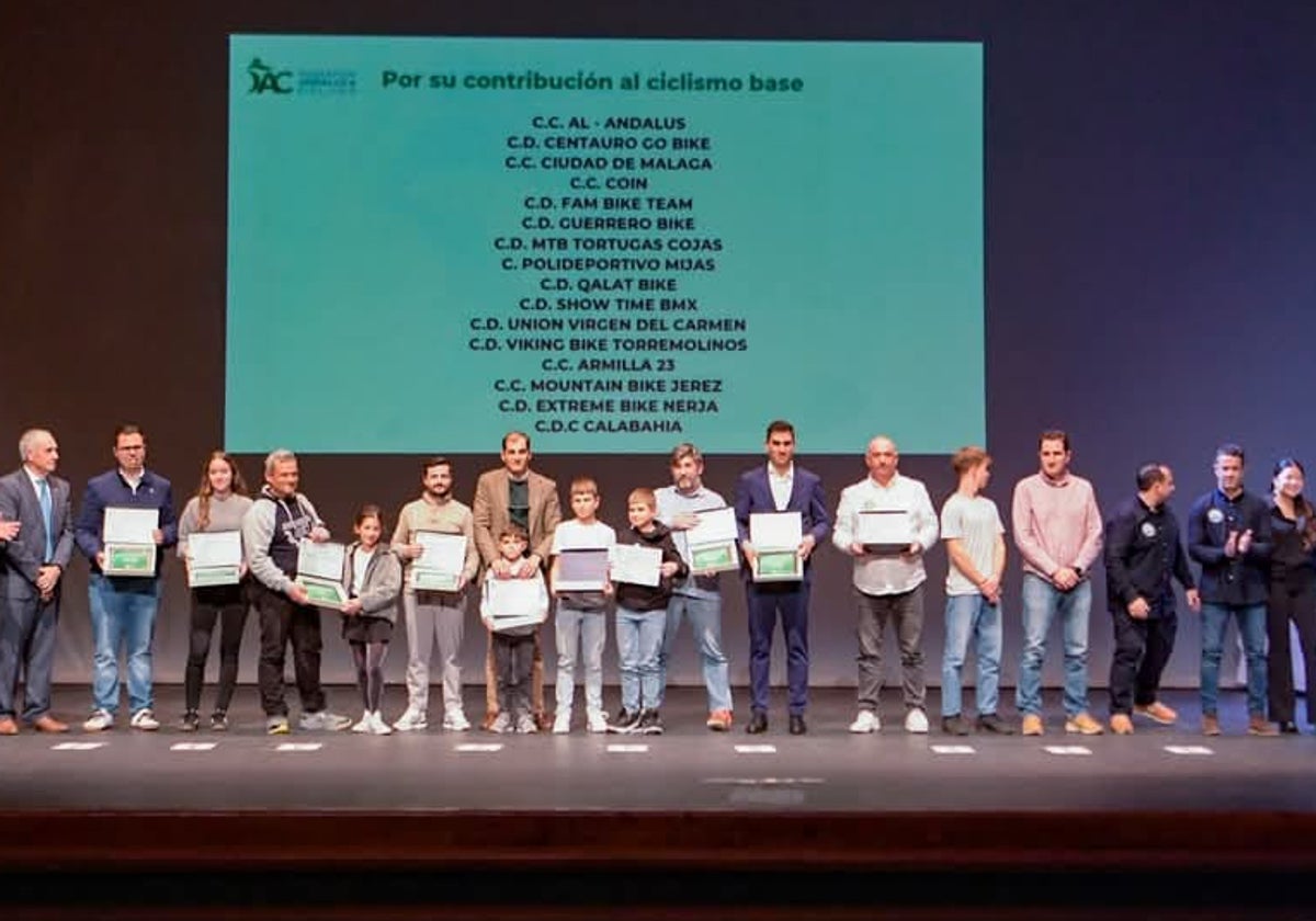 La Escuela Ciclista Ciudad de Málaga, distinguida como 'escuela modelo' de Andalucía