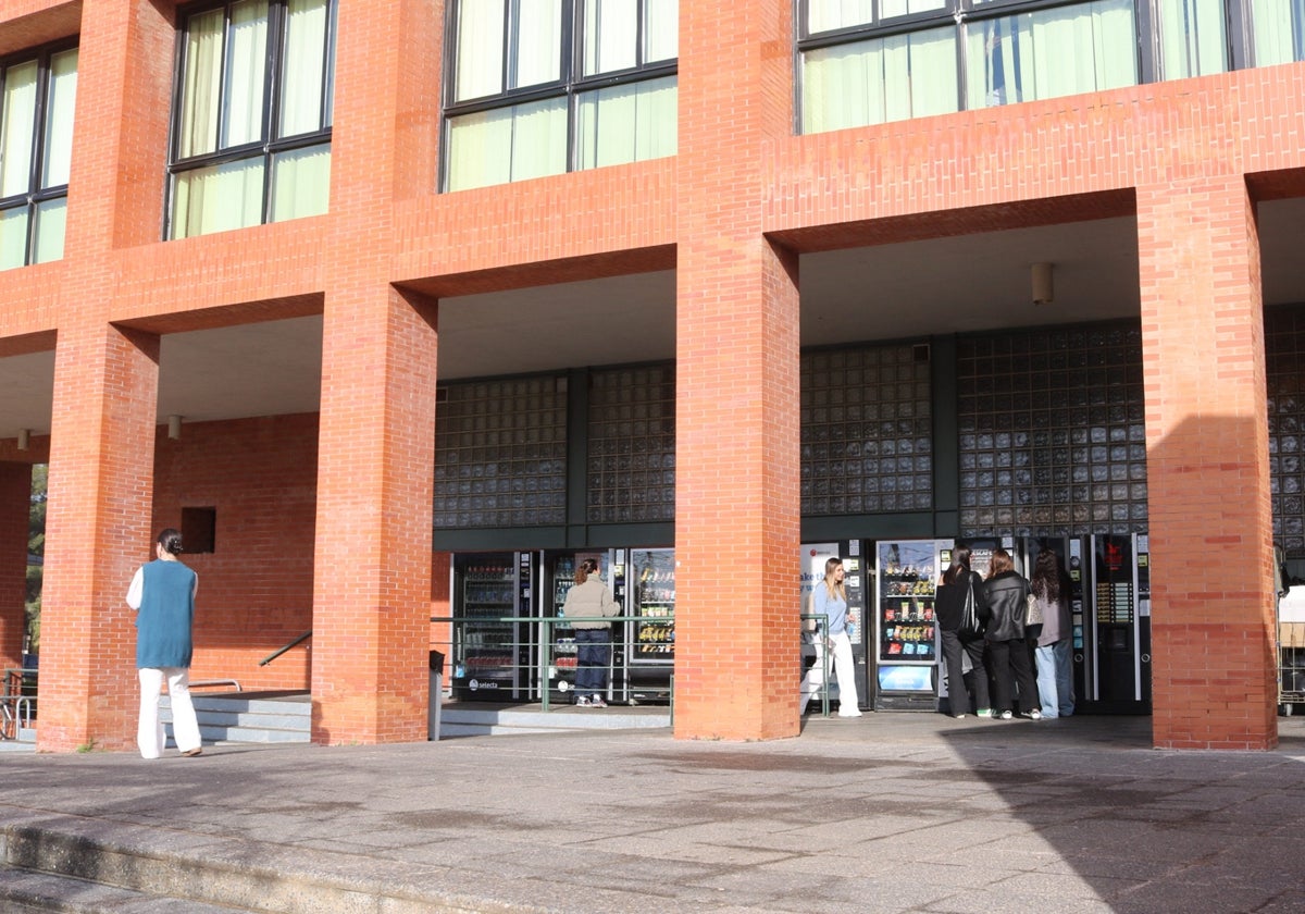 Biblioteca general de la Universidad de Málaga.