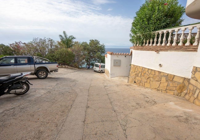 Imagen de la calle de Nerja que va a ser reurbanizada.