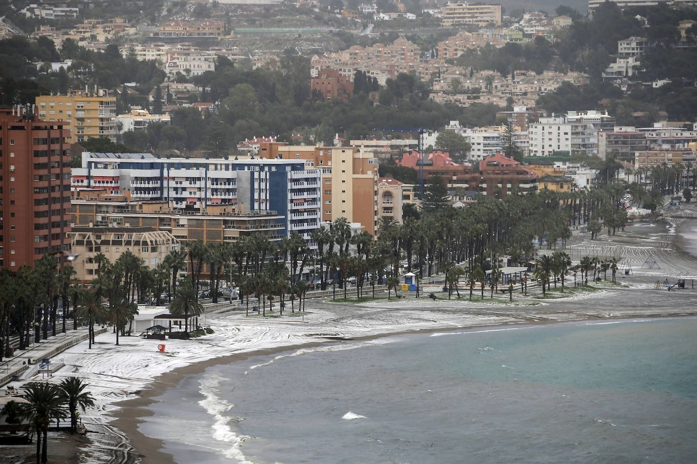 Cinco años de la histórica granizada que pintó de blanco las calles del Centro de Málaga