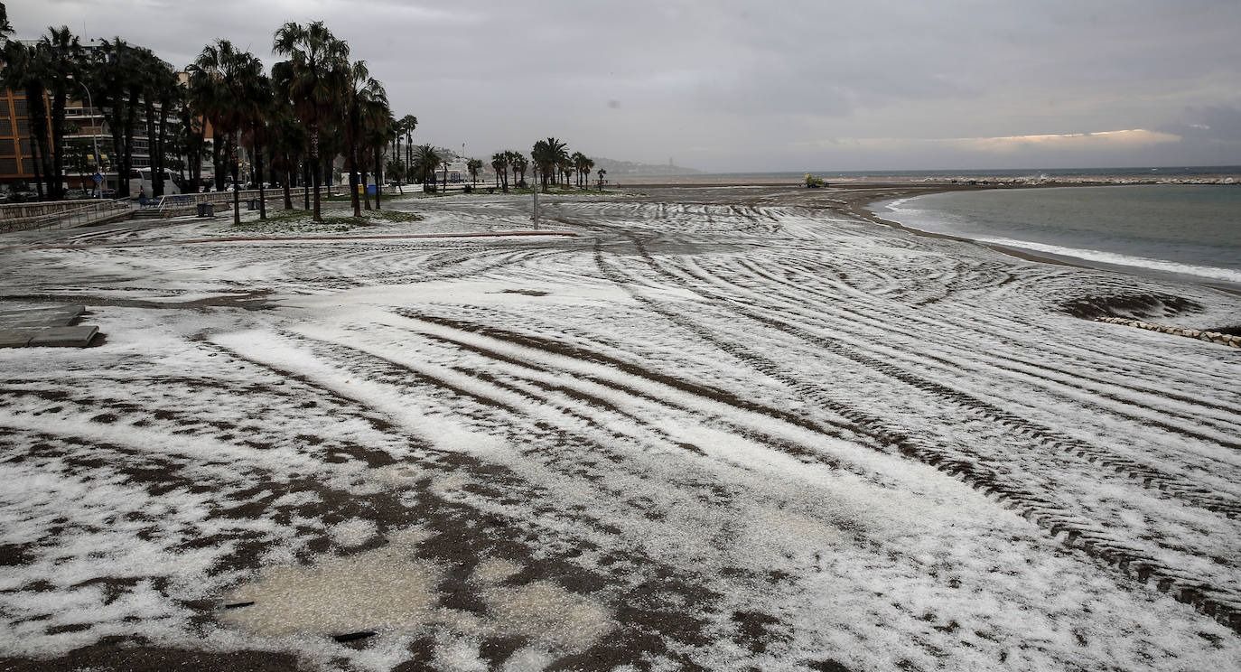 Cinco años de la histórica granizada que pintó de blanco las calles del Centro de Málaga