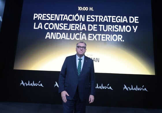 El consejero de Turismo, Arturo Bernal.