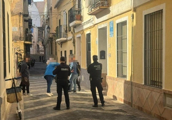 Investigan si el turista estadounidense murió por asfixia en un robo con mataleón