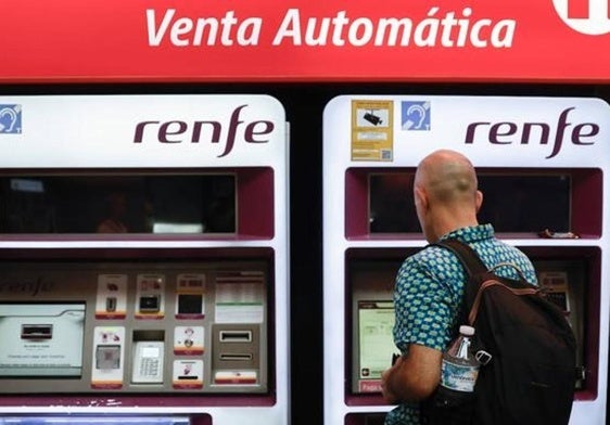 Renfe avisa sobre cuándo dejará de comercializar los abonos gratuitos y los billetes con descuentos