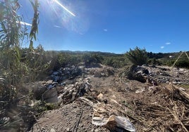 Imagen de una de las fincas dañadas por la DANA del 13 de noviembre en Vélez-Málaga.