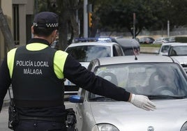 Pillado un conductor de moto a 116 kilómetros hora en una vía limitada a 50 en Teatinos