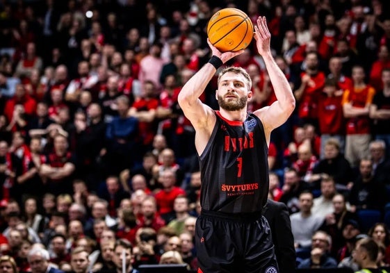 Radzevicius, durante el Rytas-Galatasaray.