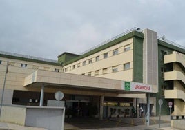 Exterior de las Urgencias del Hospital de la Axarquía.