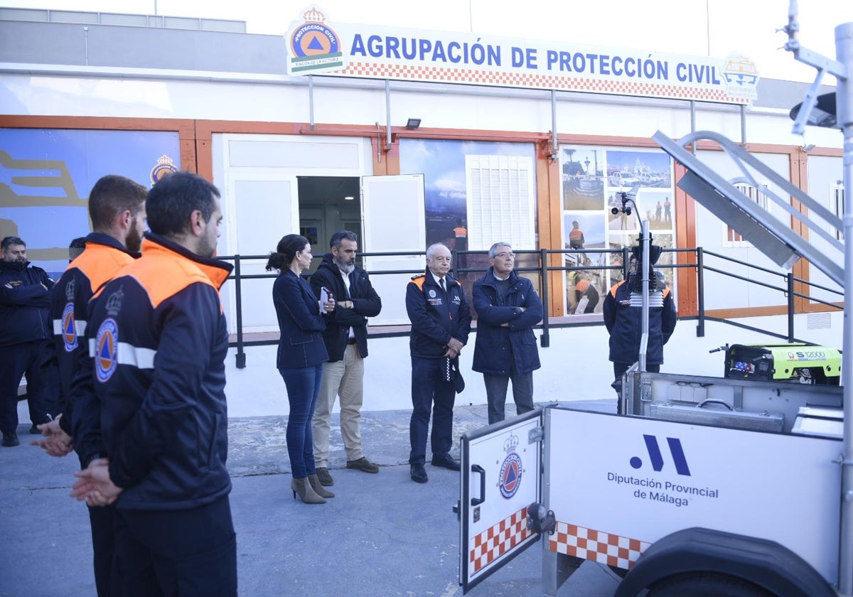 Visita a las instalaciones de Protección Civil para conocer el nuevo equipamiento.