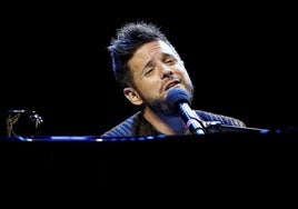 Pablo López vuelve con 'Niño Raro', el grupo con el que empezó, para grabar en Abbey Road