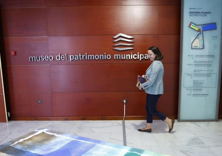 La concejala Mariana Pineda, en una rueda de prensa, en el Museo del Patrimonio Municipal.