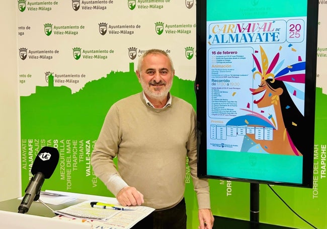 El teniente de Alcalde de Almayate, en la presentación de la programación.