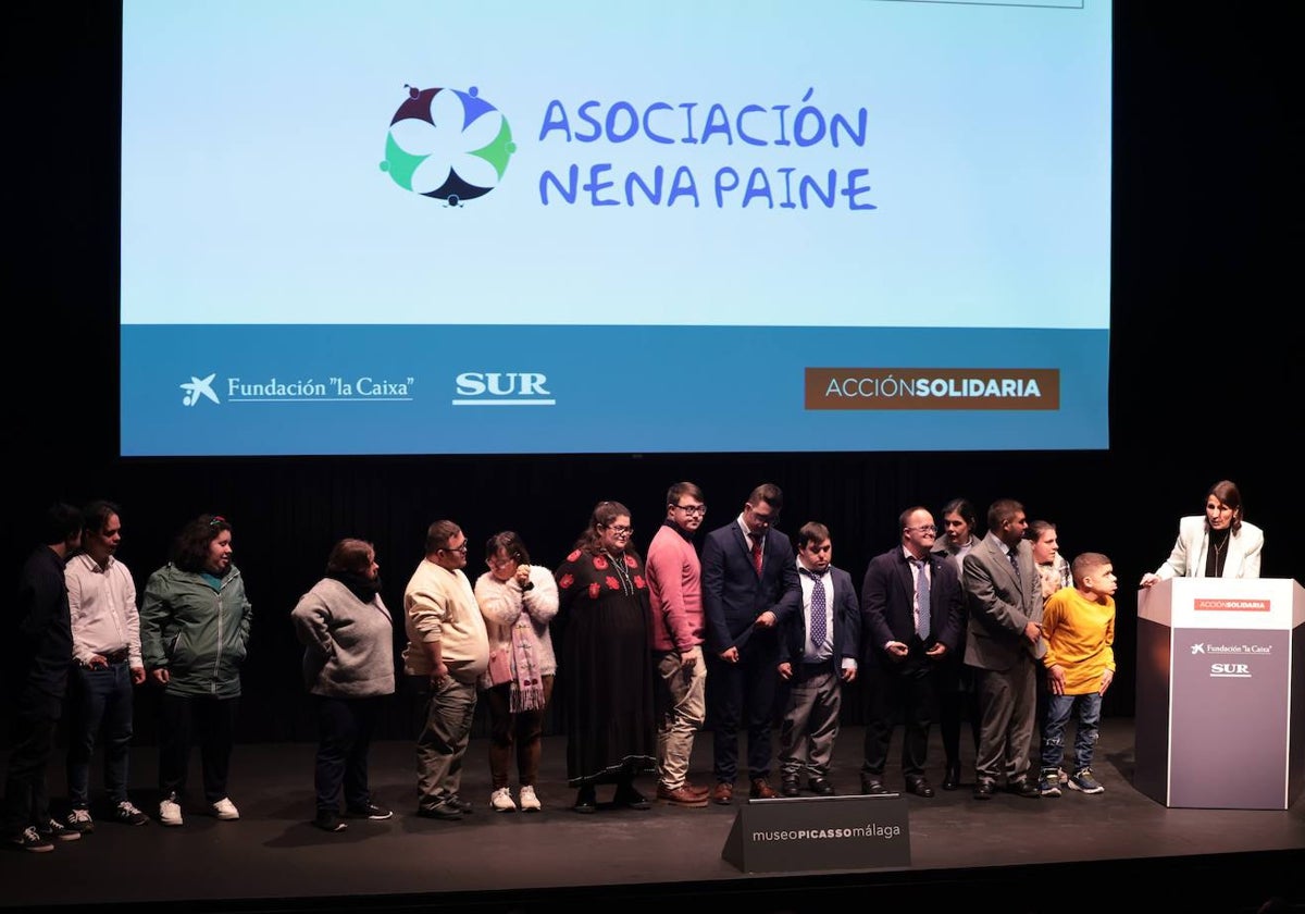 Parte de los alumnos de 'Supercurrantes', proyecto premiado en la gala de Acción Solidaria de SUR y Fundación 'la Caixa'.