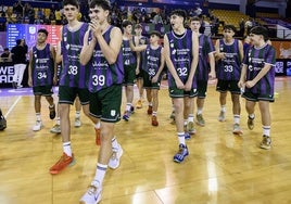 Los jugadores del Unicaja Andalucía tras la victoria ante el Joventut.