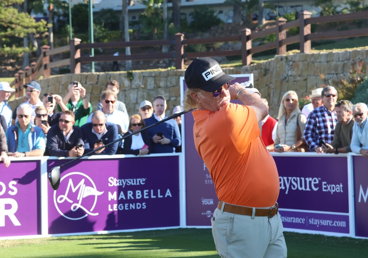 Imagen principal - Quíntuple empate en cabeza en la jornada inaugural del Staysure Marbella Legends