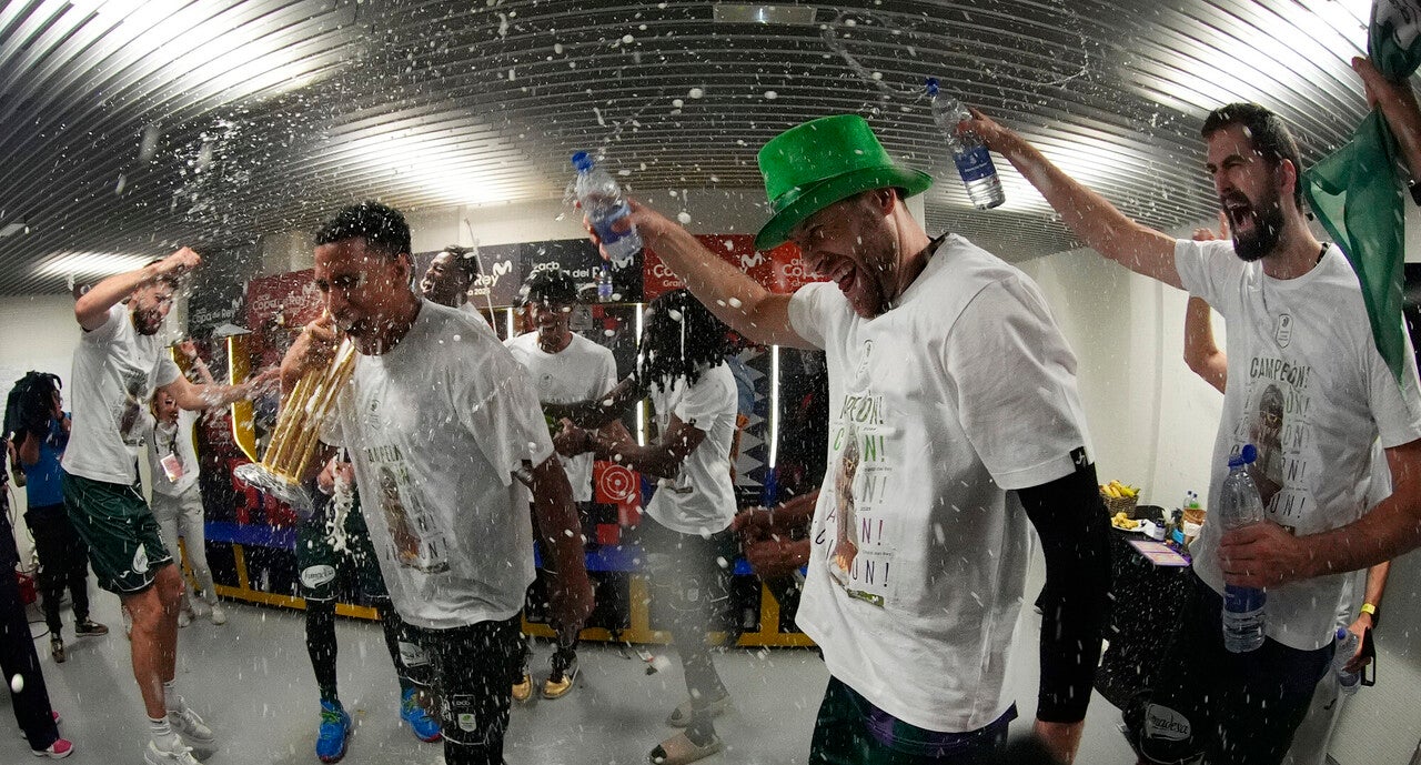 La celebración del título del Unicaja en la intimidad