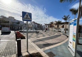 Imagen de la plaza de la Axarquía de Torre del Mar, donde se ubicaba el antiguo castillo.