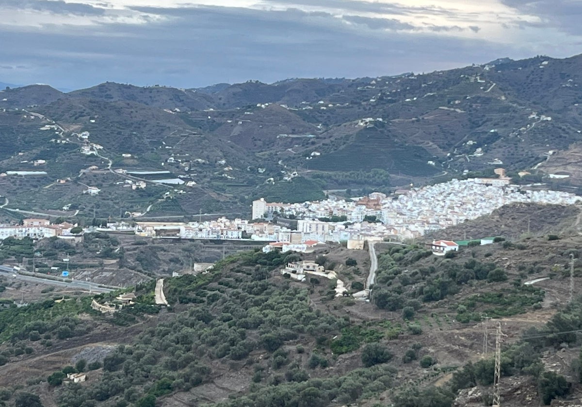 Vista panorámica del casco urbano torroxeño.