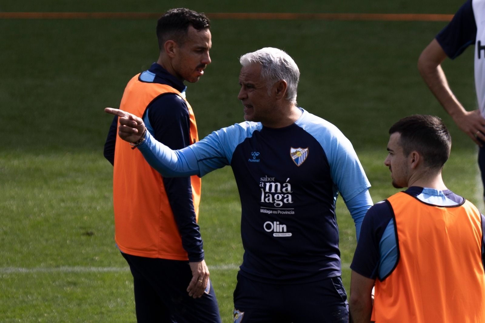 El entrenamiento del Málaga de puertas abiertas, en imágenes