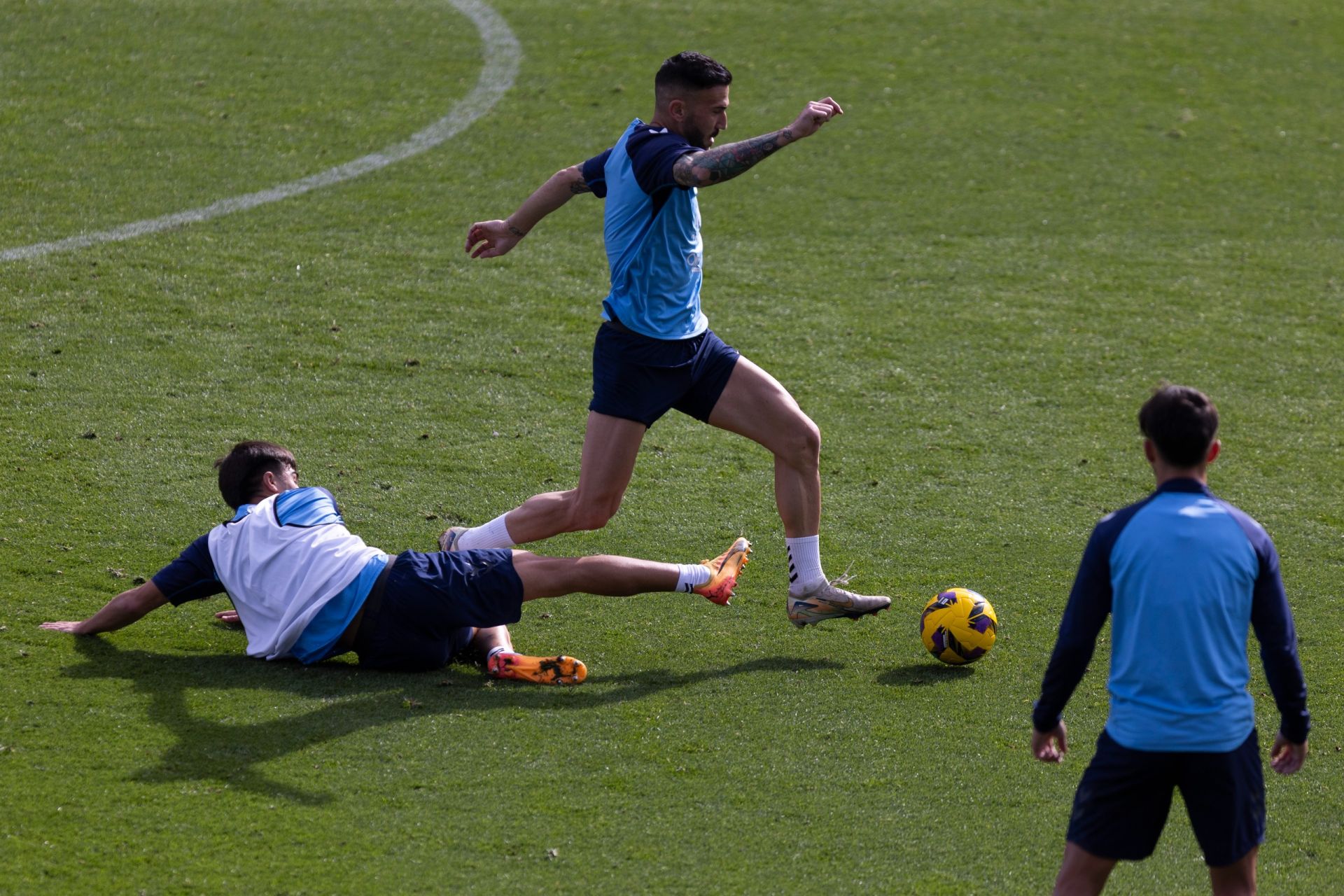 El entrenamiento del Málaga de puertas abiertas, en imágenes