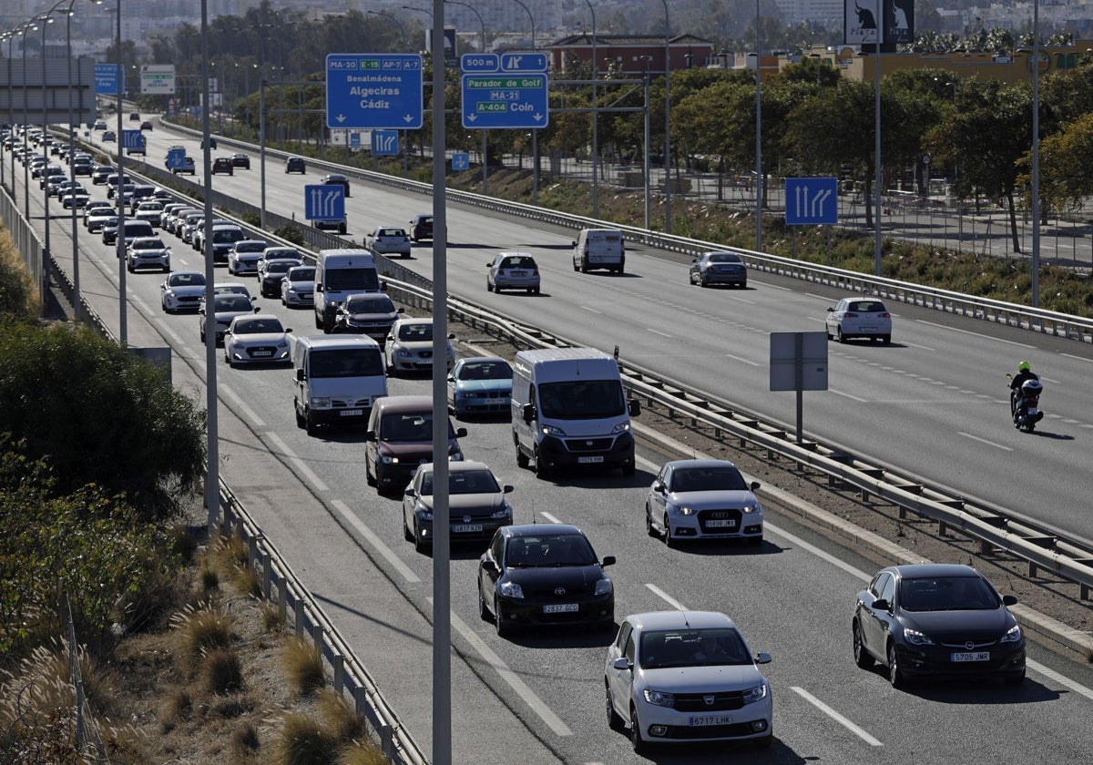 El Ministerio de Transportes prevé añadir un carril más al tramo sur de la autovía.