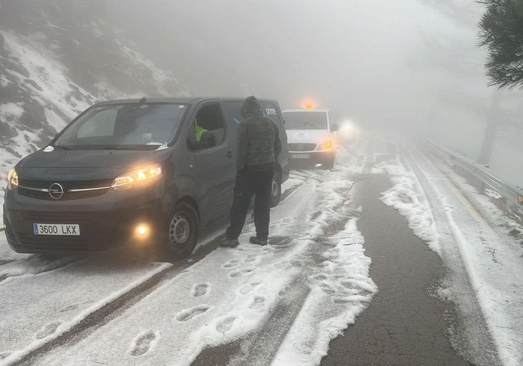 En Genalguacil, nieve y granizo