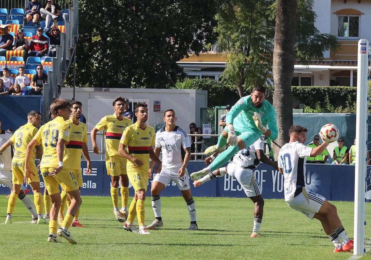 Imagen del partido de ida jugado en Marbella.