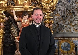 Aguilera, en el camarín de la Patrona de Málaga, Santa María de la Victoria.