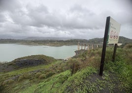 Estado actual del embalse de La Viñuela, en la Axarquía.