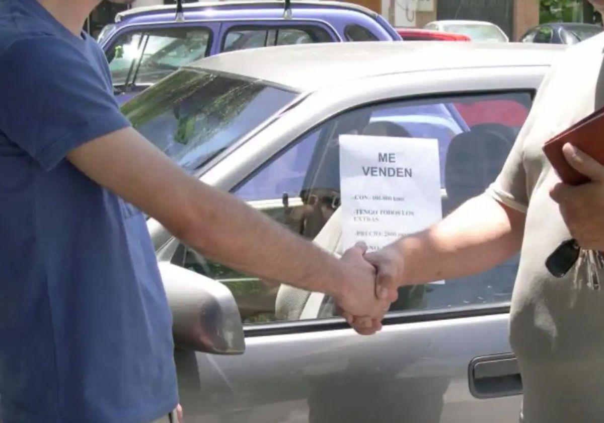 La advertencia de la Guardia Civil antes de comprar un coche de segunda mano