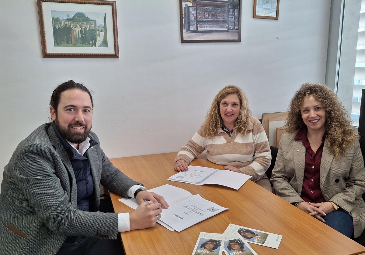 ABANCA y los quiosqueros de Málaga firman un convenio de colaboración con crédito a medida