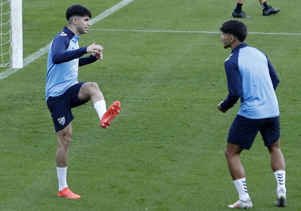 Antoñito, junto a Kevin, en un entrenamiento.