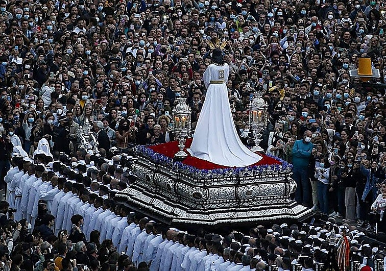 Horarios e itinerarios de las procesiones del Lunes Santo 2026 en Málaga