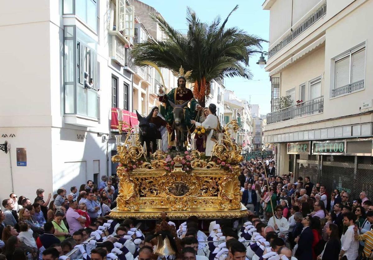 Horarios e itinerarios de las procesiones del Domingo de Ramos 2025 en Málaga