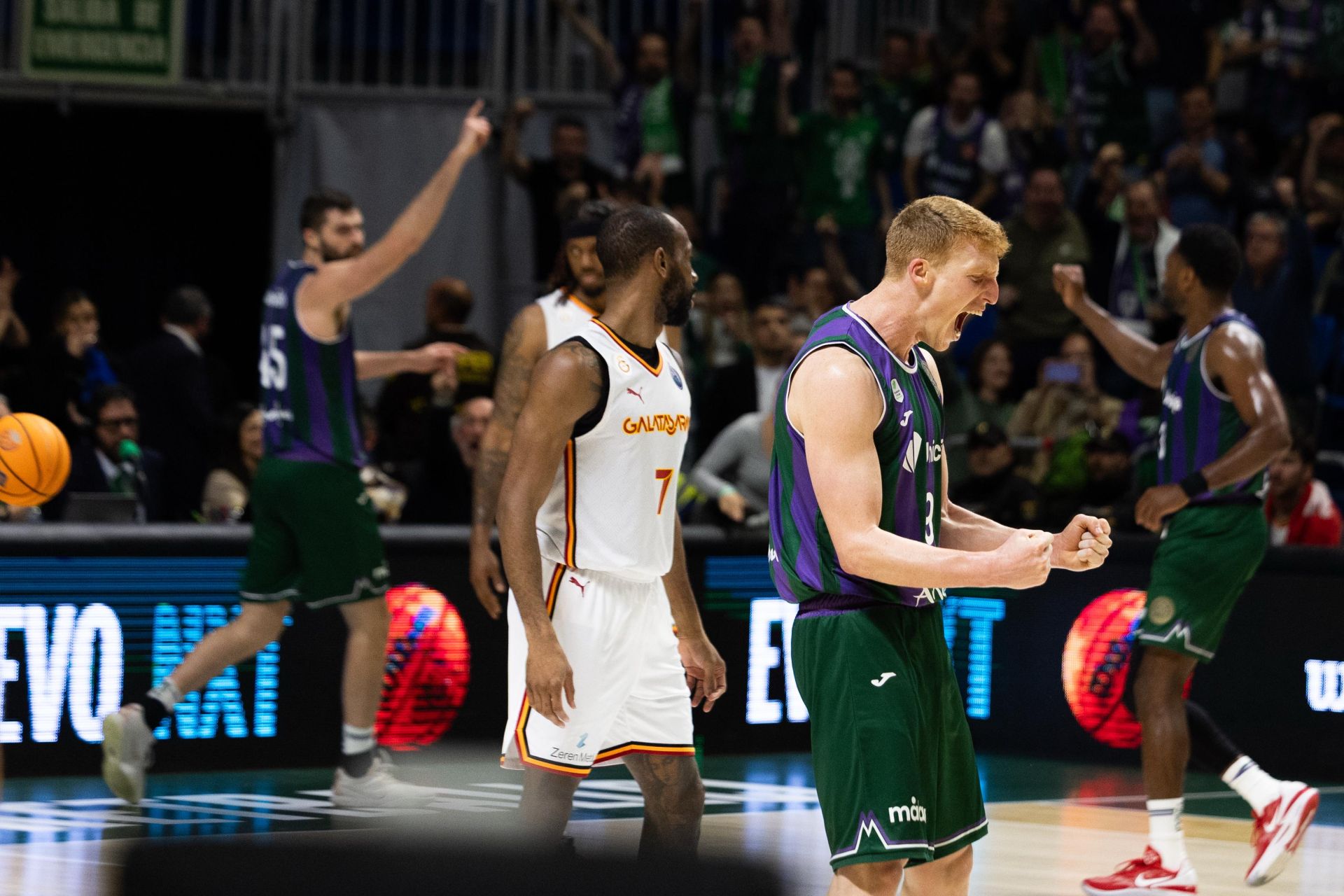 El Unicaja-Galatasaray, en imágenes