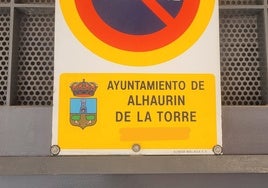 Un cartel de vado en Alhaurín de la Torre.