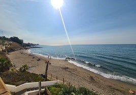 Playa La Perla, una de las calas de Benalmádena.