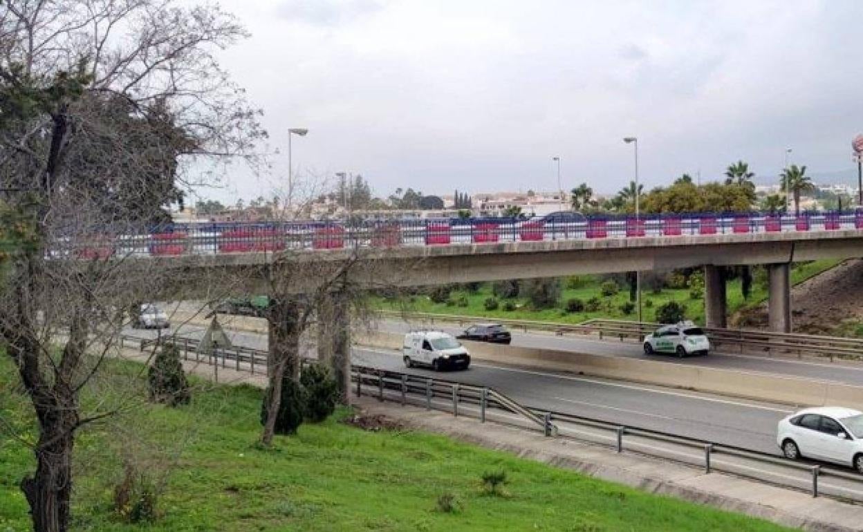 Imagen de archivo del paso elevado en la A-7 a la altura de Cancelada.