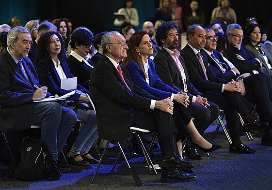 El alcalde, Francisco de la Torre, Nieves Valenzuela, directora general de Fomento de la Innovación de la Junta de Andalucía, y Fernando Mérida, subdirector general de Transferencia de Conocimiento del MInisterio de Ciencia.