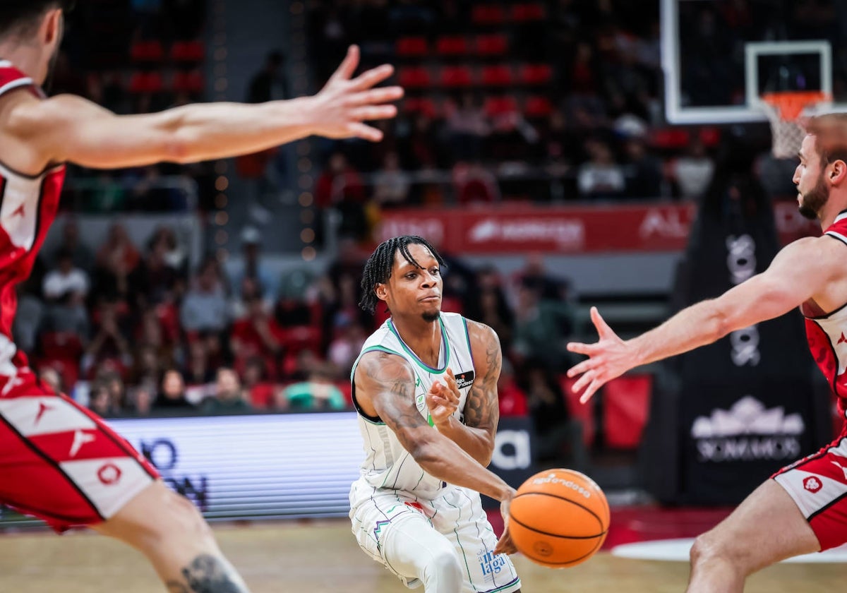 Vídeo resumen de la derrota del Unicaja ante el Casademont Zaragoza