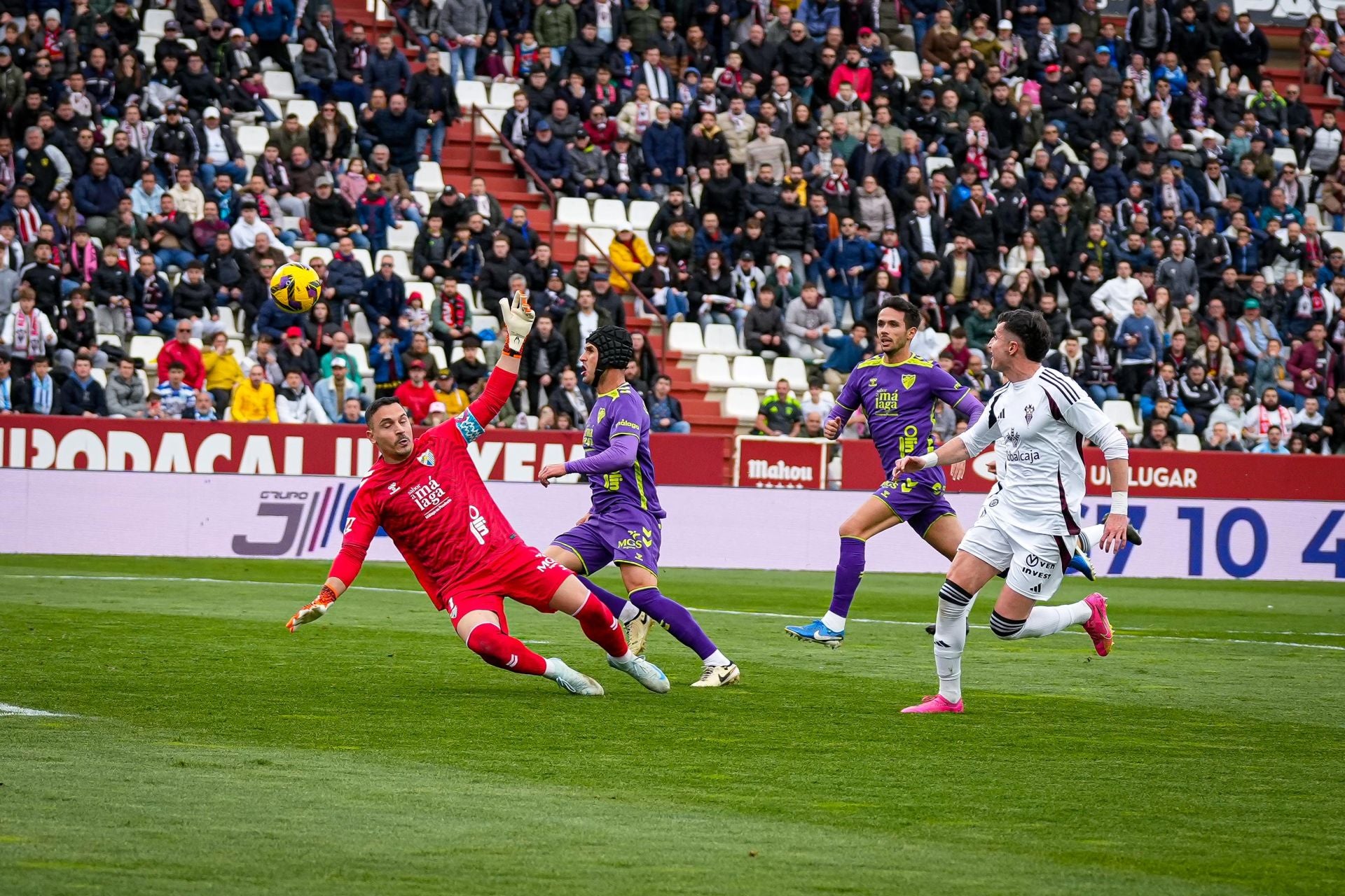 El Albacete-Málaga, en imágenes