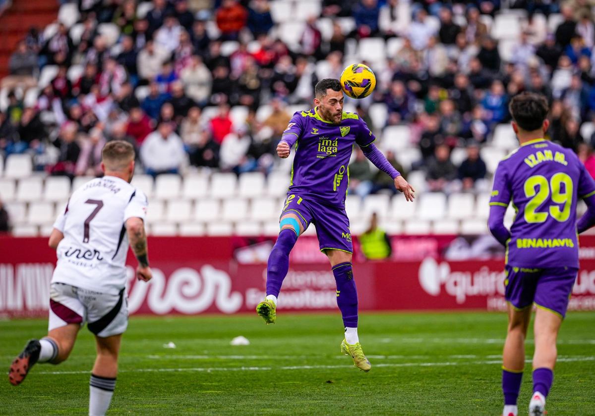 El Málaga cae en su visita al Albacete (2-0)