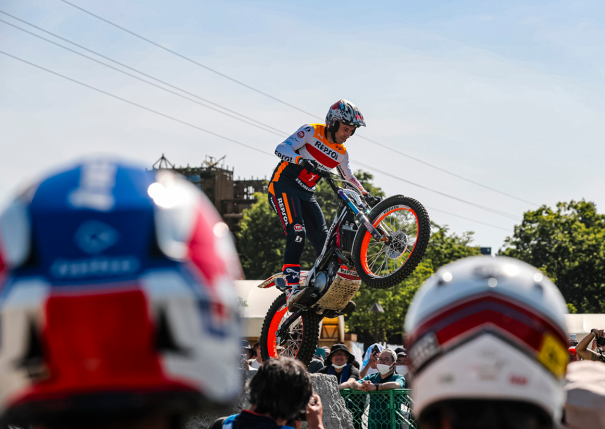 Imagen secundaria 1 - Toni Bou: «En Málaga logré mi primera victoria profesional y tengo muy buen recuerdo»