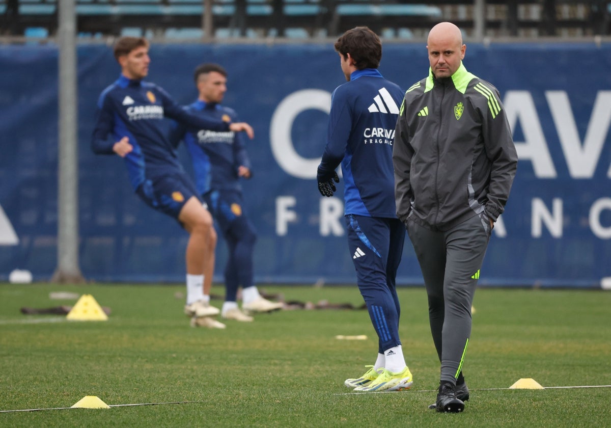 Miguel Ángel Ramírez, destituido como entrenador del Zaragoza.