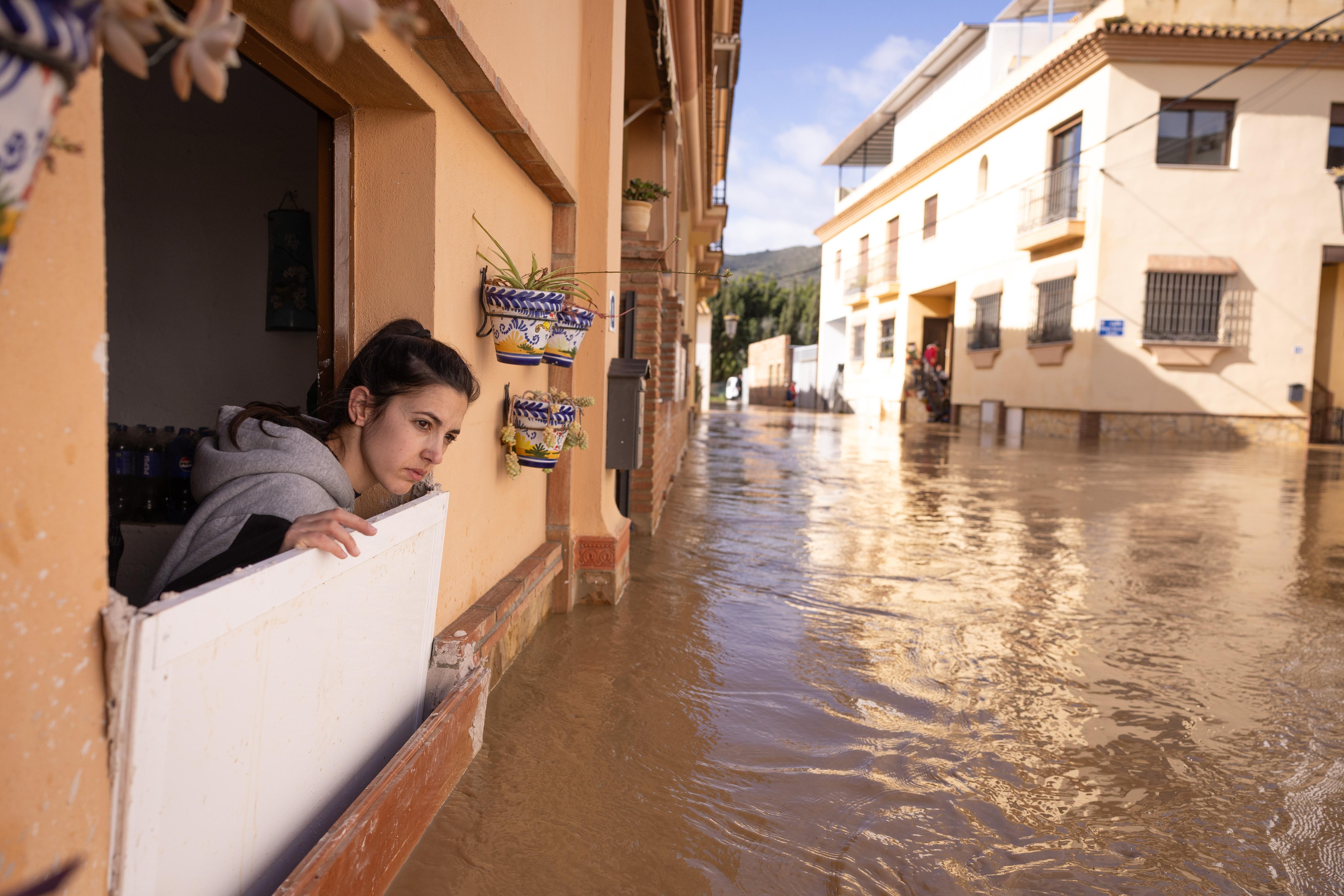 La barriada de Doña Ana vuelve a estar anegada.