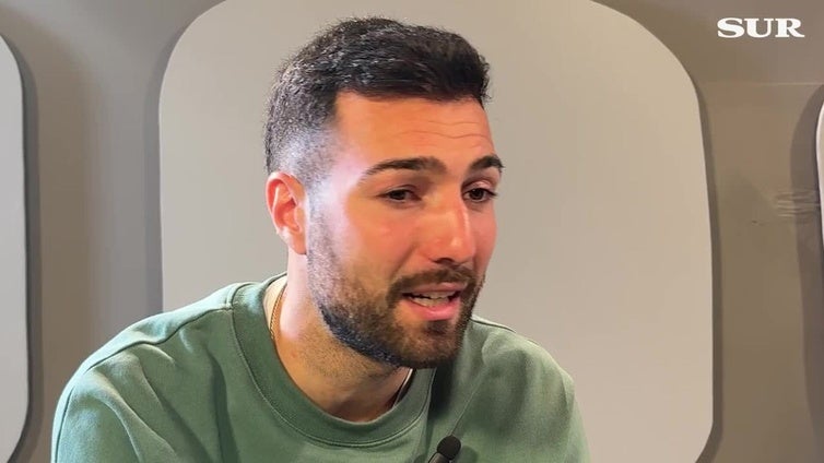 Entrevista al central catalán del Málaga Álex Pastor