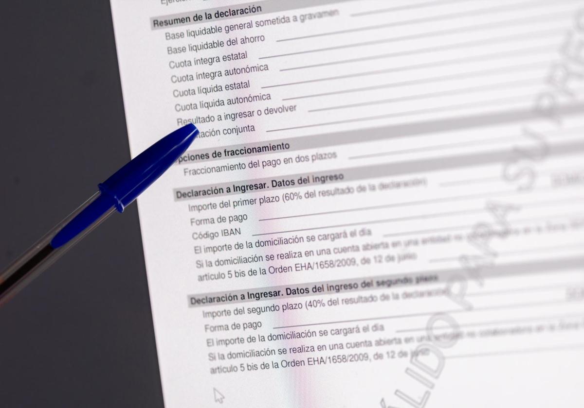 Estas son las deducciones en la declaración de la renta de las que te puedes beneficiar si adquieres un coche eléctrico