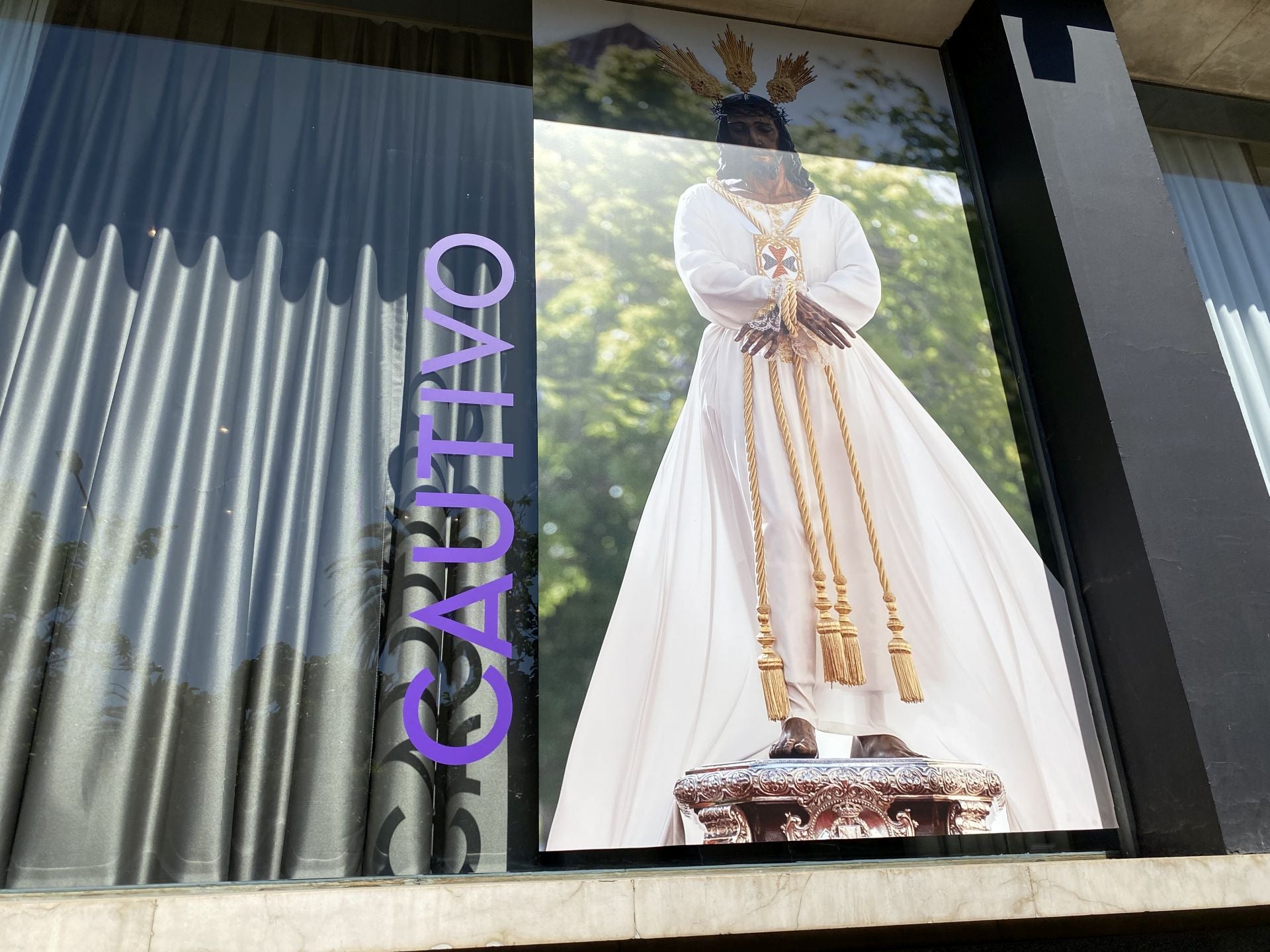 El hotel AC Málaga Palacio se convierte en el escaparate de la Semana Santa malagueña