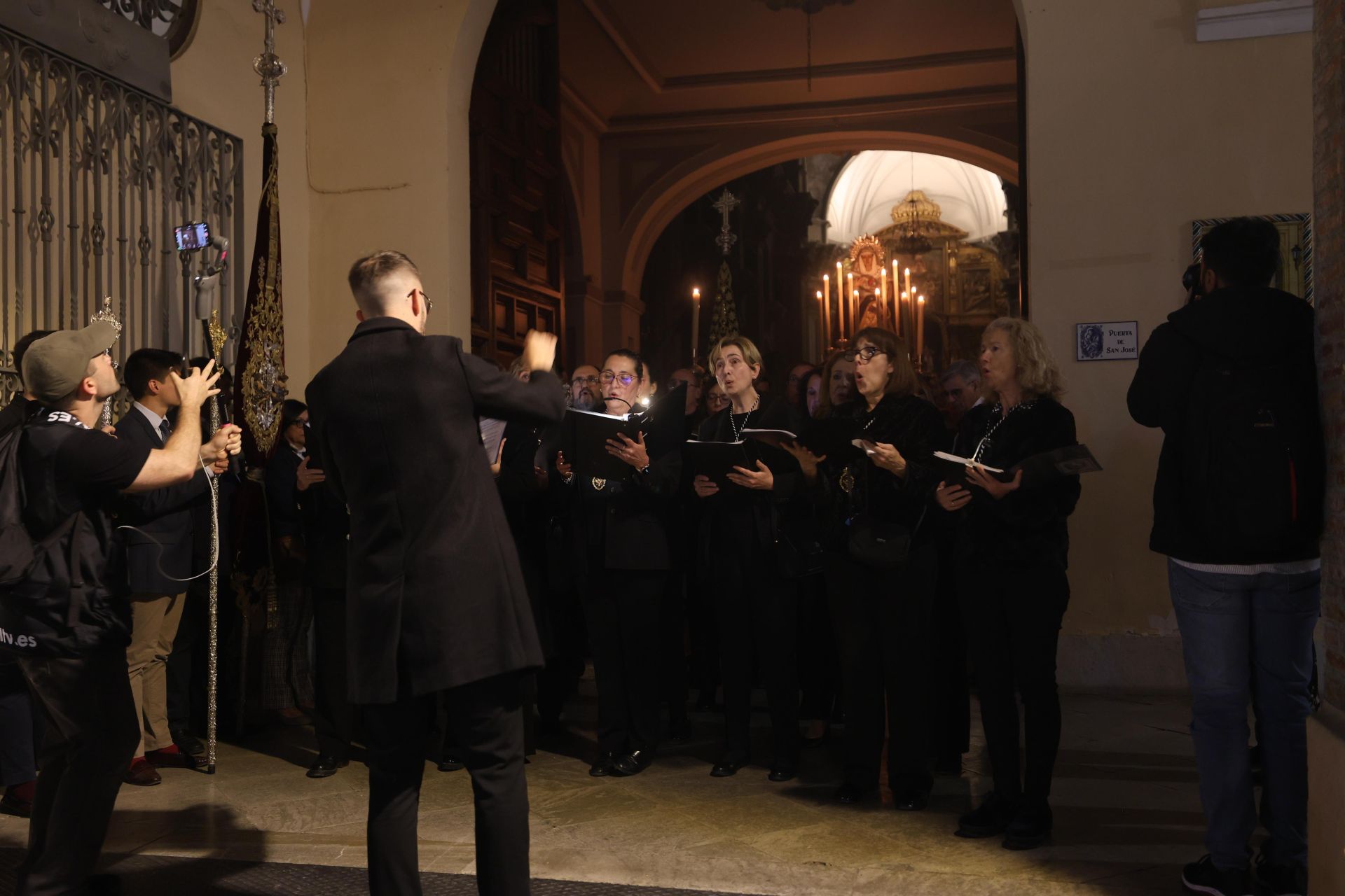 Traslado de la Virgen de la Caridad (Amor)